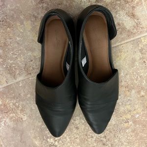 Universal Thread Flat- size 7